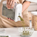 Durable Grain Storage Solution Transparent Sealed Grain Storage Container with Filter Double-open Lid for Home 1.2l/1.8l Food Storage Box. 