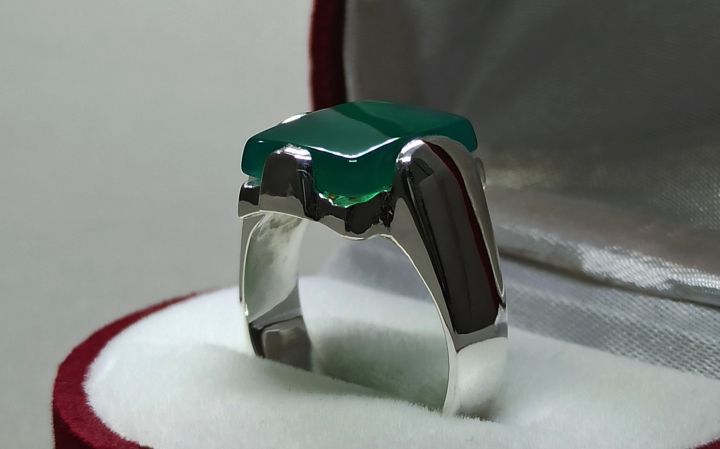 Natural%20Mens%20Green%20Aqeeq%20Ring%20Sterling%20Silver%20925%20Green%20Onyx%20Ring%20Women%20Green%20Agate%20Ring%20Handmade%20Green%20Carnelian%20Ring%20Real%20Green%20Akik%20Ring%20Original%20Gemstone%20Ring%20For%20Men%20-%20Image%204