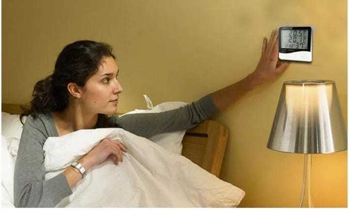 Indoor%20Room%20LCD%20Electronic%20Temperature%20Humidity%20Meter%20Digital%20Thermometer%20Hygrometer%20Weather%20Station%20Alarm%20Clock%20HTC-1%20-%20Image%204