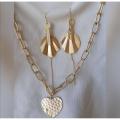 Korean jewellery set. 