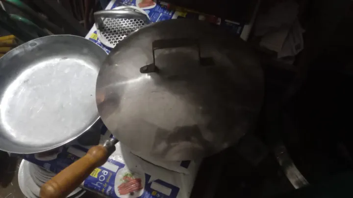 PURE%20IRON%20MADE%20HOTEL%20STYLE%20KARHAI%20IN%20WHITE%20IRON%20COMPLATE%20SET%20(KARAHI,%20SPOON,%20and%20COVER%20AND%20SUNNI)%20%20BEST%20FOR%20MAKING%20KARAHI%20MUTTON%20KARAHI%20CHICEKN%20%20KARAHI%20,%20LIFE%20TIME%20WARRENTY%20ABOUT%20%20ZUNG%20RUST%20FREE%201.5%20-%20Image%202