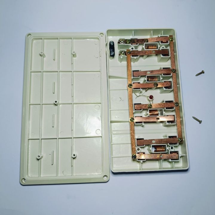 Multi%20Plug%20Extension%20Cord%206%20Way%20Universal%20Socket%205000W%20Heavy%20Duty%20Power%20Strip%20for%20Home%20&%20Office%20Use%20-%20Image%203