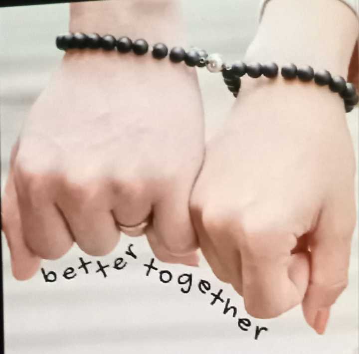 Magnetic Heartbeat — Connect Your Love | Daraz.pk