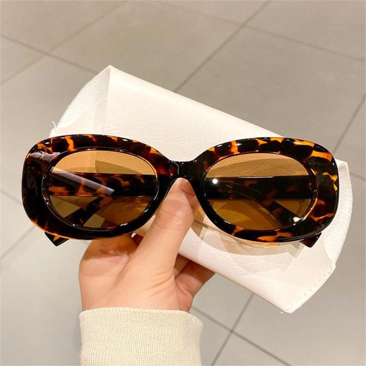 Oval Vintage Sunglasses Luxury Brand Designer Gradient Oval Frame Eyewear Designer Sun Glasses for Outdoor Activities Sun Protection Women and Men Casual Wear Fashion Statement