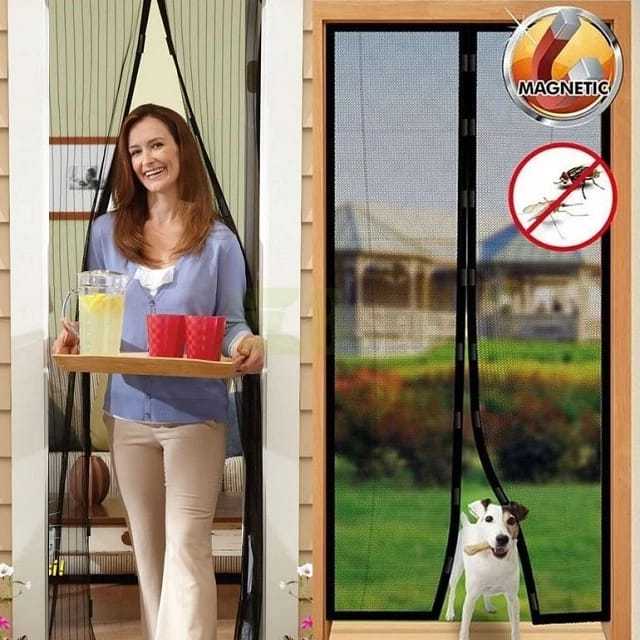 Magnetic%20Mosquito%20Net%20Door%20%7C%20Heavy-Duty%20Anti-Mosquito%20Mesh%20Screen%20%7C%20Hands-Free%20Insect%20Barrier%20for%20Home%20Entryways%20-%20Image%203