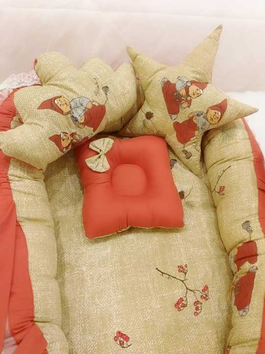 Baby%20nest,%20Snuggle%20Bed,%20Baby%20play%20mat,%20Baby%20bedding%20-%20Image%204