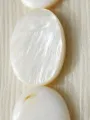 4, 7, 8, 11pcs Natural Flat Oval White Mother of Pearl Sea Shell Beads for Crafting - DIY Crafting Elegant Jewelry Making Supplies. 