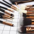 Zoeva 15 Pieces Makeup Brushes With Pouch. 
