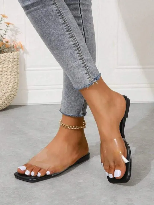 Transparent%20Slippers%20for%20Women%20-%20Vibrant%20Colors,%20Stylish%20Design%20-%20Image%2010
