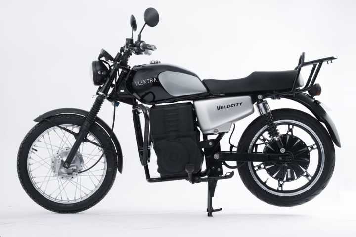 VLEKTRA%20VELOCITY%20180%20%7C%201500W%20%7C%20Electric%20motorcycle%20%7C%20Black%20-%20Image%203