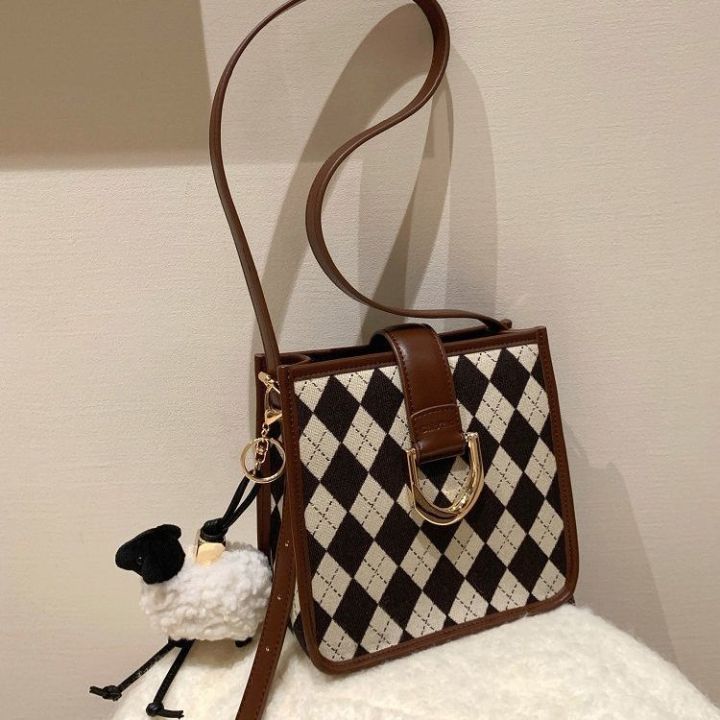 Chio2nd Sun Descendant Bucket Bag Female2023New Trendy Autumn and Winter Fashion All-Matching Shoulder Messenger Bag