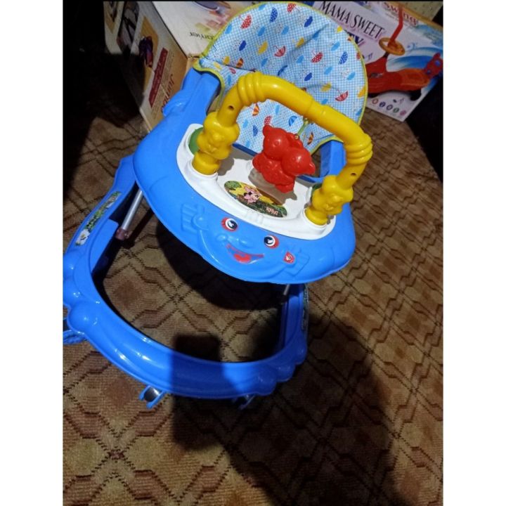 Baby%20Walker%20With%20U%20Shape%20Toys%20Hanger%20-%20Image%202