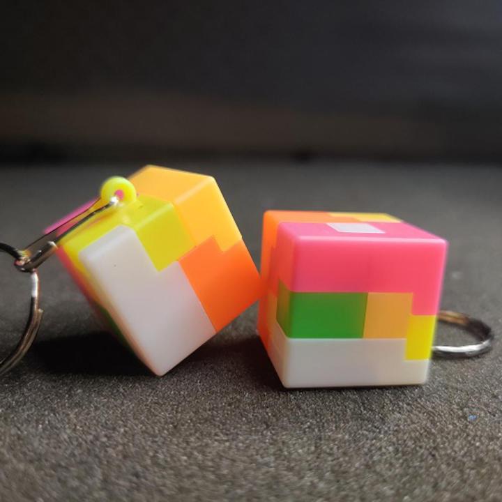 6 Pieces Keychain Puzzle Cube Square and Round