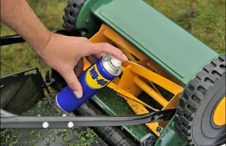 WD40%20Antirust%20Spray%20Lubricant%20-%20330ml%20%7C%20Made%20in%20UK%20%7C%20Multiuse:%20Rust%20Remover,%20Grease%20&%20Grime%20Cleaner,%20Moisture%20Displacer%20%7C%20Protects%20Metal%20Surfaces,%20Anti-Rust%20Formula%20%7C%20Imported"%20-%20Image%205