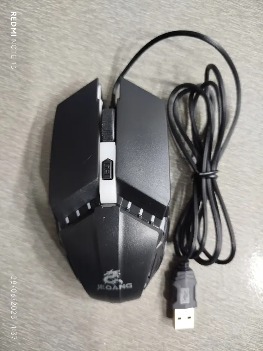 JEQANG%20JM-530%20RGB%20Gaming%20Mouse%20%7C%20Competitive%20Game%20Mouse%20with%20Adjustable%20DPI%20&%20LED%20Lights%20-%20Image%204