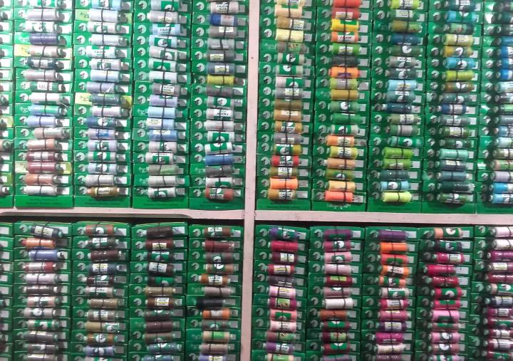 30%20Free%20Needles%20,%2010%20Sewing%20Machine%20Needles%20with%2030%20Falkon%20Sewing%20Thread%20%20(Falkon%20Traders%20)%20-%20Image%205