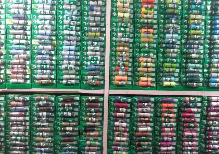 30%20Free%20Needles%20,%2010%20Sewing%20Machine%20Needles%20with%2030%20Falkon%20Sewing%20Thread%20%20(Falkon%20Traders%20)%20-%20Image%205