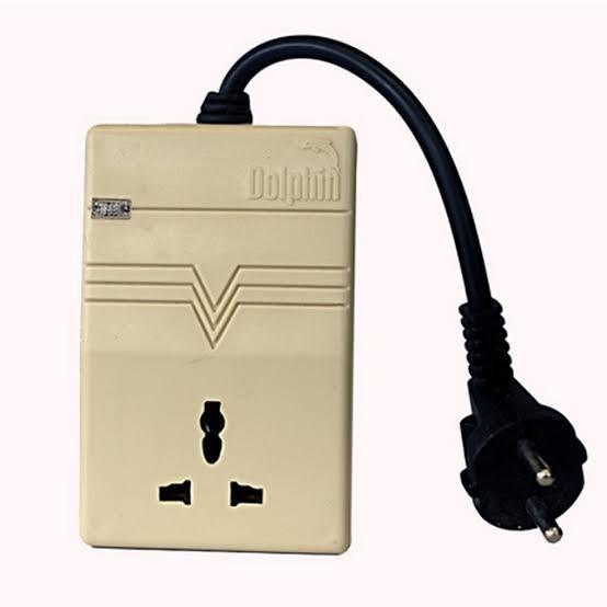 Dolphin%20Automatic%20Digital%20Voltage%20Protector%20Stabilizer%20For%20Fridge%20%7C%20LCD%20%7C%20Mobile%20Charger%20and%20Wifi%20Devices%20With%20Volt%20Meter,Muhafiz%20Switch%20-%20Image%205