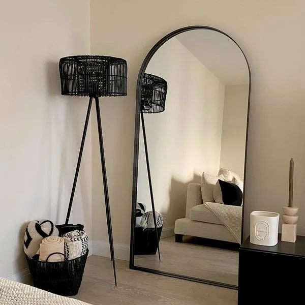 Full%20Length%20Mirror%20with%20Stand%20&%20Without%20Stand%20%E2%80%93%20Wall%20Mounted%20Full%20Size%20Dressing%20Mirror%20for%20Bedroom,%20Living%20Room%20&%20Home%20Decor%20%7C%20Gallery%20Edge%20-%20Image%205