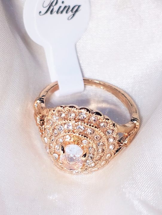 Premium%20Luxury%20Gold-Plated%20Zircon%20Ring%20for%20Women%20%E2%80%93%20Elegant%20Attractive%20Engagement%20&%20Party%20Ring%20-%20Image%2010