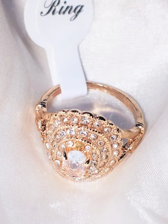Premium%20Luxury%20Gold-Plated%20Zircon%20Ring%20for%20Women%20%E2%80%93%20Elegant%20Attractive%20Engagement%20&%20Party%20Ring%20-%20Image%2010