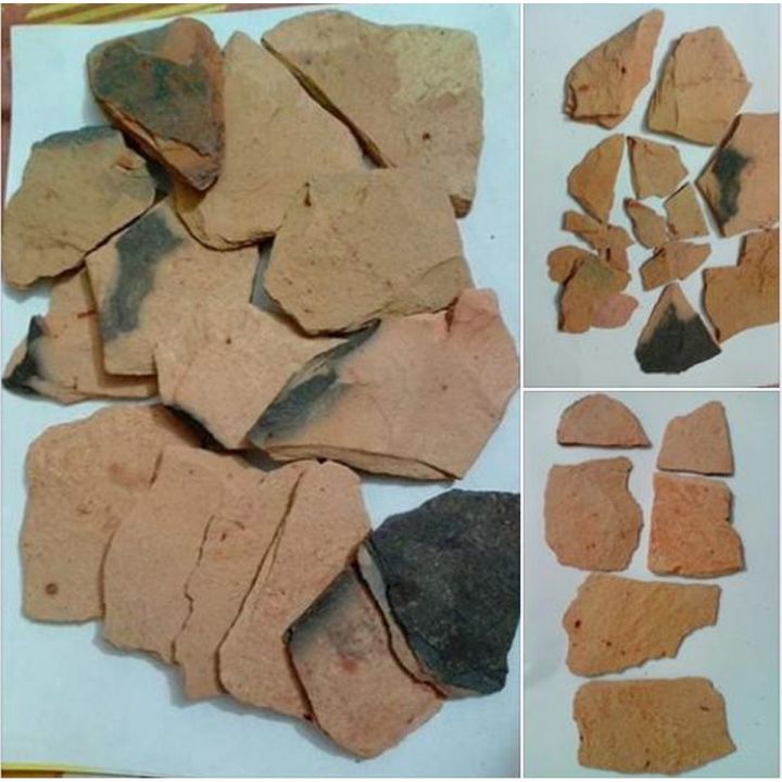 Multani Mitti Bhuni hui (Multani Clay Roasted Red)