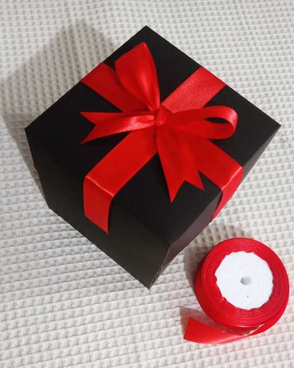 3%20Layer%20GIFT%20BOX%20,%20CHOCOLATE%20gift%20box%20for%20all%20events,%20Hand%20made%20Gift%20box,%20Chocolate%20gift%20box,%20CUSTOMISABLE%20Gift%20-%20Image%206