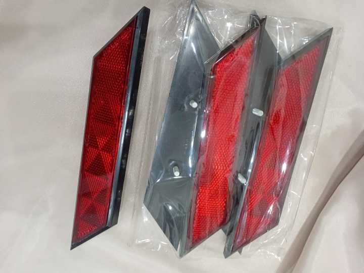 Fancy%20Reflector%20Front%20for%20Bike%20Red%20Reflective%20Safety%20Light%20with%20RS%20Series%20Text%20-%20Image%204