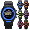 Kids watch silicone black straps round shape digital watch. 