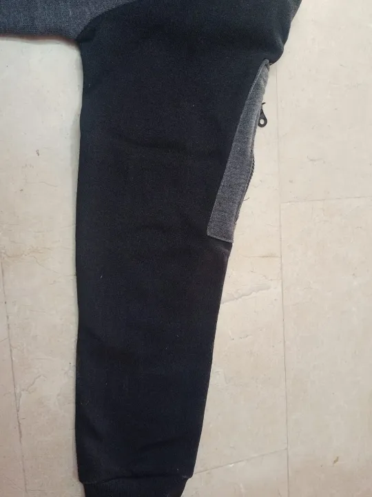 Designer%20Black%20Zipper%20Contrast%20Sleeves%20Jacket%20For%20Men%20-%20Image%208