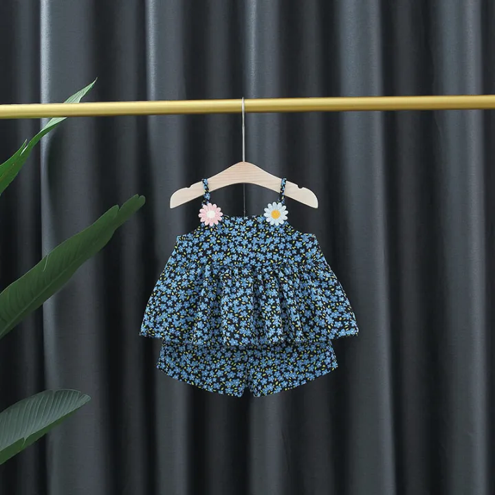 (0-3%20Years%20Old)%20Baby%20Girl%20Set%20Two%20Piece%20Summer%20Cotton%20Cute%20All%20Over%20Chrysanthemum%20Sling%20Shorts%20Set%20For%20Baby%20Kids%20Korean%20Beach%20Set%20For%20Kids%20Girls%20-%20Image%204