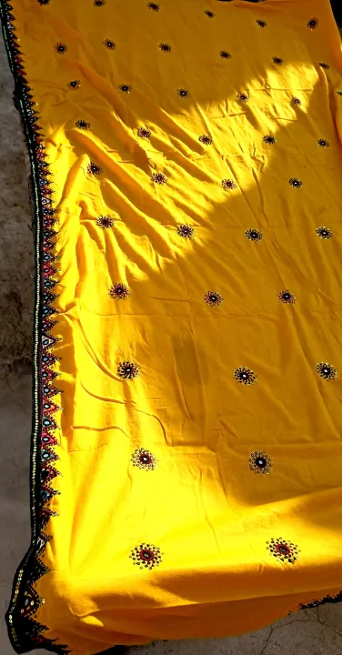 Sindhi/%20balochi%20embroidered%20large%20size%20original%20karhai%20handmade%20yellow%20chadar%20for%20ladies%20-%20Image%205