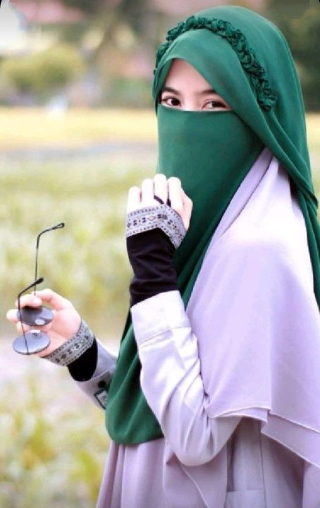 Crown%20Style%20Instant%20Pinless%20Hijab/Scarf/%20with%20Naqab%20for%20Womens/girls%20-%20Image%204