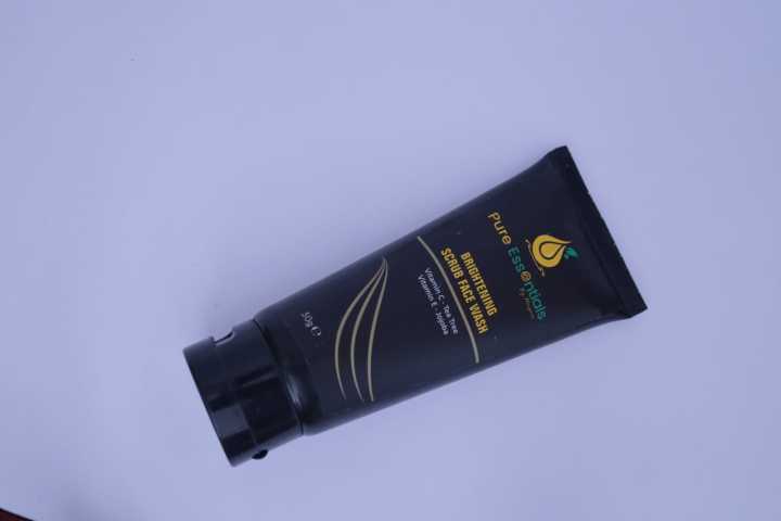 Pure%20Essentials%20Brightening%20Scrub%20Face%20Wash%20with%20Vitamin%20C%20&%20E%20(50g)%20%E2%80%93%20For%20Girls%20&%20Men%20%7C%20Face%20Wash%20for%20Dry%20&%20Oily%20Skin%20%7C%20Brightening%20&%20Revitalizing%20-%20Image%208