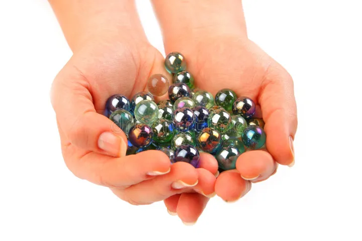 50%20Pc%20Shiny%20Marbles%20for%20decoration%20-%20Image%202