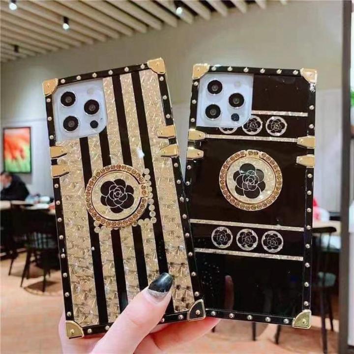 Musubo Luxury Case For 12 Fundas Leather Cover For 11 Pro Max XR Xs 8 Plus 7 6 6s Hoesje Coque Fashion Casing SE 2