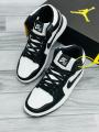Nike air Jordan 1. 
