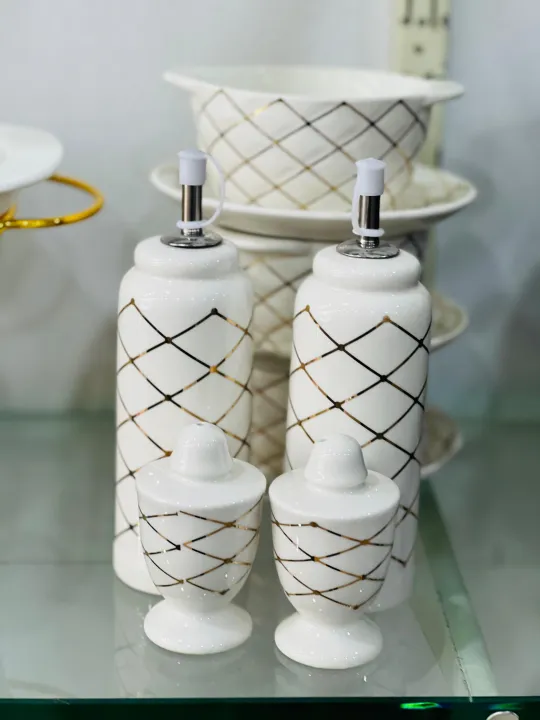 England%20High%20tech%20%20Fancy%20Ceramic%2026%20square%20Soup%20Bowl%20Gift%20Set%20with%20%20Soup%20Bowls/%20with%20Handles,%20Gold%20Stand%20&%20Lid%20-%20Image%202