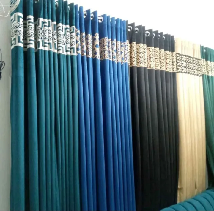 Velvet%20Border%20Curtains%20-%201%20Pair%20(2%20Pcs)%20-%20%20Laser%20cut%20Border%20Design%20-%20Customised%20-%20Image%203