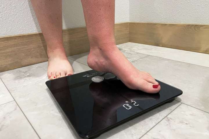 Smart%20household%20weight%20scale%20New%20precision%20weighing%20electronic%20scale%20Foreign%20trade%20custom%20human%20health%20scale%20Analog%20Digital%20Weight%20Machine%20for%20Body%20Machine%20Digital%20Weight%20Machine%20Body%20weight%20Machine%20-%20Image%204