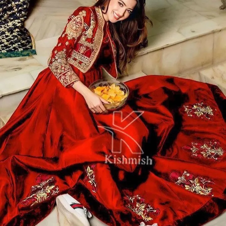 Embroidered%20Silk%20Maxi%20with%20Matching%20Koti%20-%20Ready-to-Wear%20Wedding%20Dress%20-%20Image%203