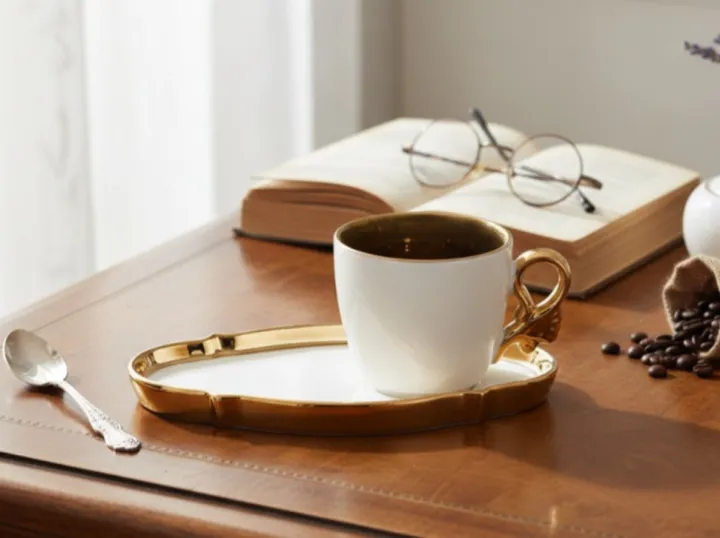 Premium%20Quality%20Black%20Ceramic%20Cups%20&%20Saucers%20Set%20(Set%20of%206%20Pcs)%20Electro%20Gold%20Plated%20Cups%20&%20Saucers%20Set%20-%20Super%20Quality%20Tea%20Set.%20-%20Image%204