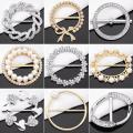 【HOT】 Luxury Crystal Pearl Circle Round Brooches Clothing Corner Hem Waist Buckles Scarf Buckle For T-Shirt Party Jewelry Accessories. 