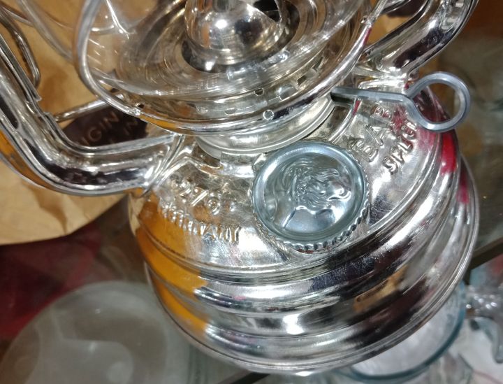 Lalten%20%D9%84%D8%A7%D9%84%D9%B9%DB%8C%D9%86%20Lanthern%20Brand%20FeuerHand%20produced%20in%20Germany%20since%201902%20Galvanized%20steel%20for%20extra%20rust%20resistance%20and%20durability%20-%20Image%206