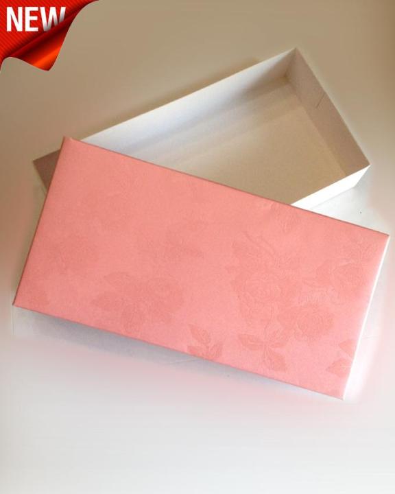 Empty%20Plane%20GIFT%20BOX%20medium%20size%20self%20printed%20for%20female%20-%20Image%202