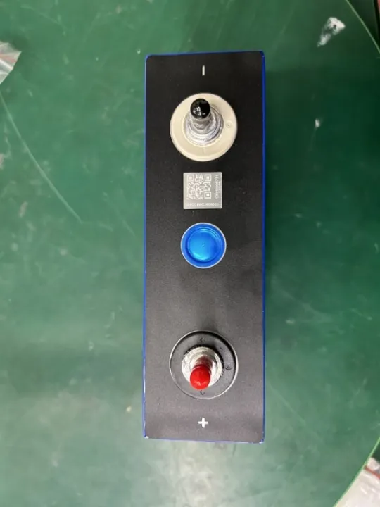 EVE%203.2V%20100Ah%20LF100LA%20LiFePO4%20Battery%20Lithium%20Iron%20Phosphate%20Cell%20for%20E-Car%20Electric%20-%20Image%206