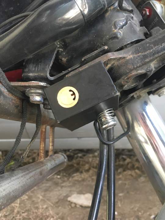 Motorcycle%20Side%20Lock%20(No%20need%20to%20welding),%20%20Moto%20Spare%20Part%20(Handle%20Lock),%20100%25%20secure%20Lahori%20Lock%20Black%20color,%20Bike%20unbreakable%20Lock%20-%20Image%209