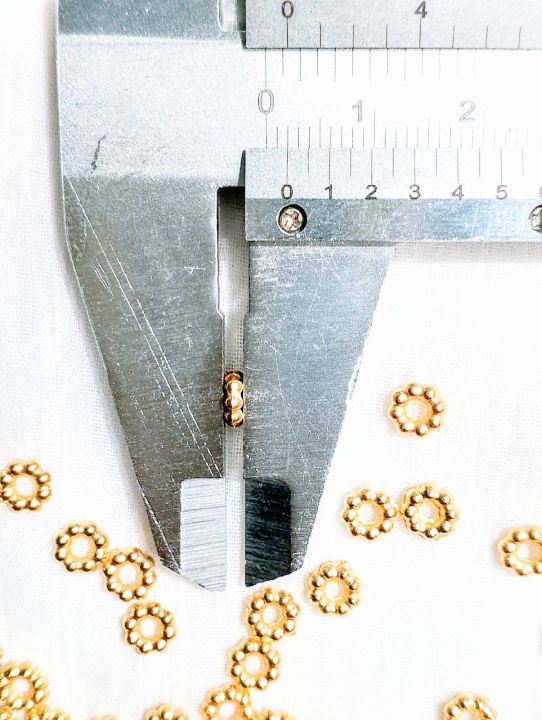 150%20/%20300%20Pcs%20Gold%20Plastic%20Spacer%20Beads%206mm%20%7C%20Round%20Flower%20Shape%20Spacers%20for%20Jewelry%20Making%20%7C%20DIY%20Craft%20Necklace,%20Bracelet,%20Earrings,%20Beading%20Supplies%20-%20Image%203