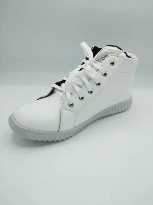Stylsih%20And%20New%20Design%20Sneakers%20For%20Womens%20-%20Image%203