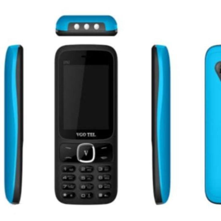 I252 vgotel with wireless FM three torch dual sim smart camera